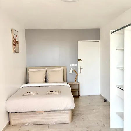 Comfortable And Bright Renovated 4-room 5' Downtown Appartamento *