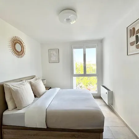 Comfortable And Bright Renovated 4-room 5' Downtown Appartamento Montpellier