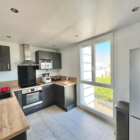 Appartamento Comfortable And Bright Renovated 4-room 5' Downtown